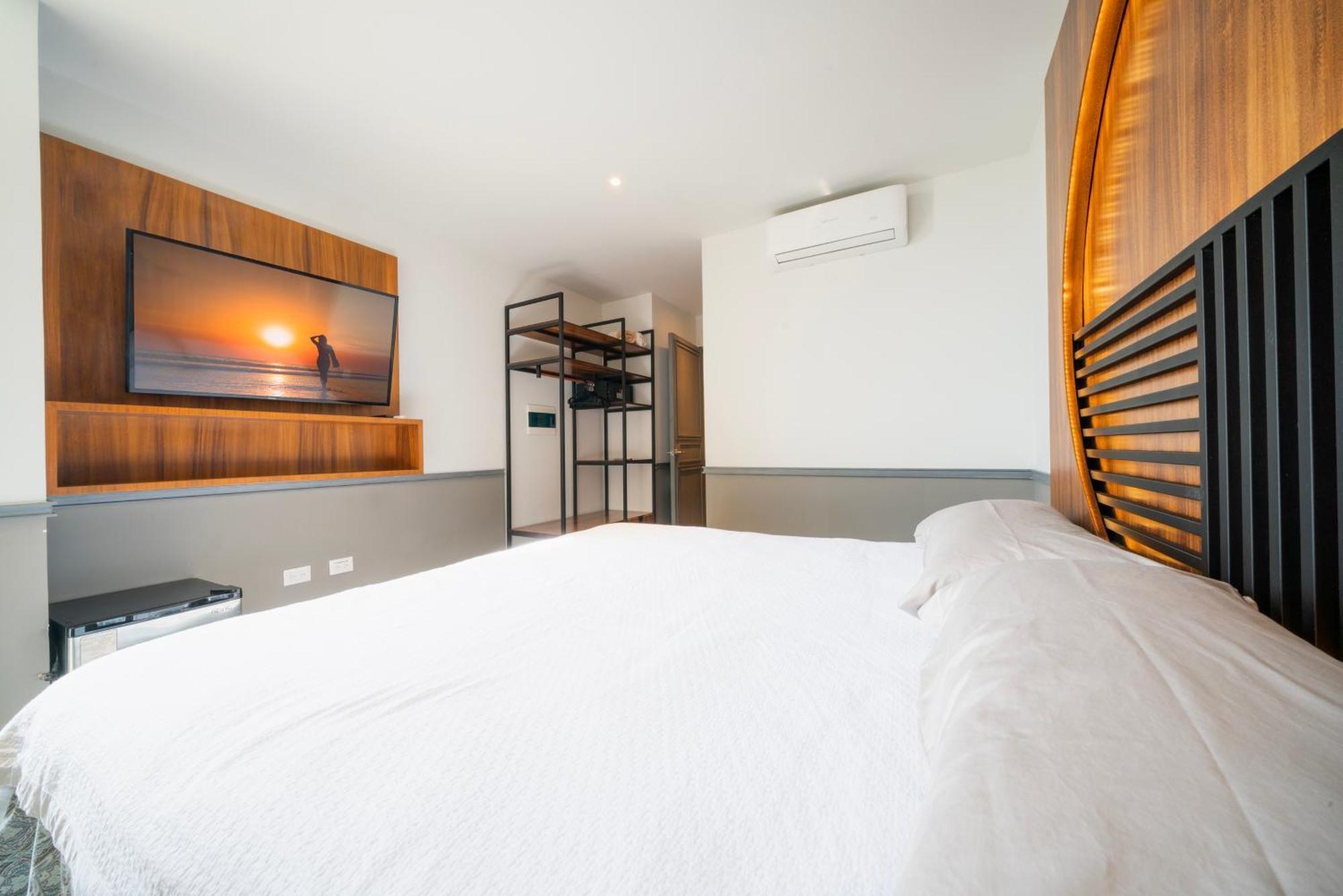 Beautiful Ocean View 2 Bedroom - Singular Joy Residences - Joy Apartamento *